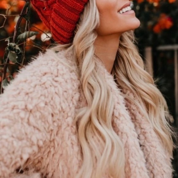 All About That Fur Coat *Faux Fur - Picture 2 of 4